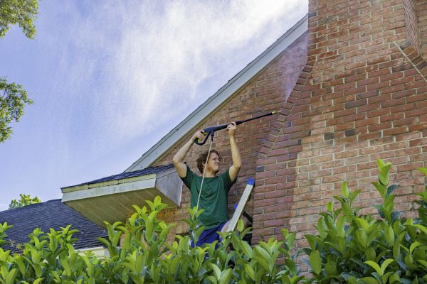 Brick House Cleaning in Bryan