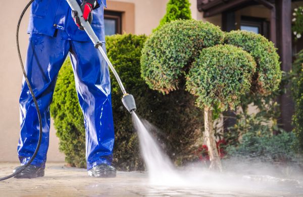 Driveway Cleaning in Bryan