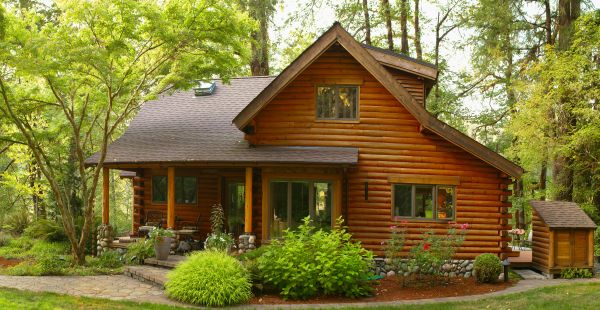 Log Home Exterior Cleaning in Bryan