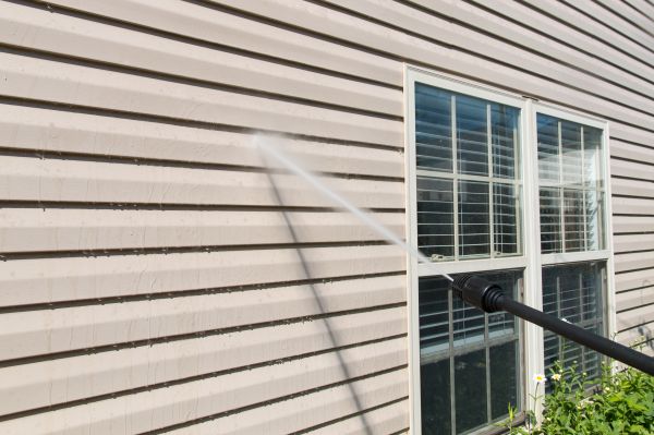 Pressure Washing in Bryan