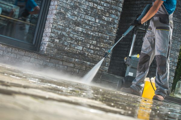 Storefront Pressure Washing in Bryan