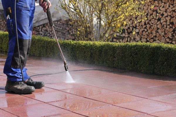 Driveway Pavers Cleaning in Bryan