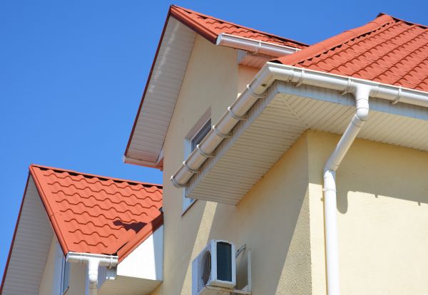 Soffit Cleaning in Bryan