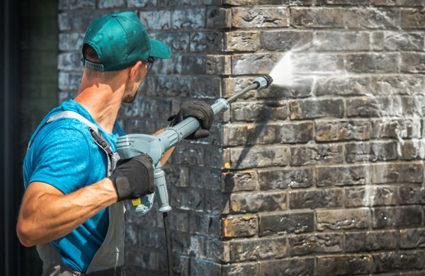 Brick House Washing in Bryan