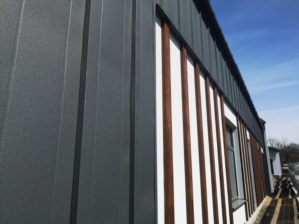 Aluminum Siding Power Washing in Bryan