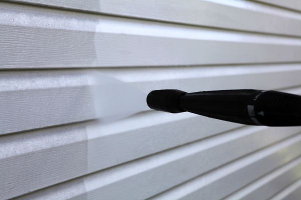 Cost of Condo Siding Power Washing in Bryan