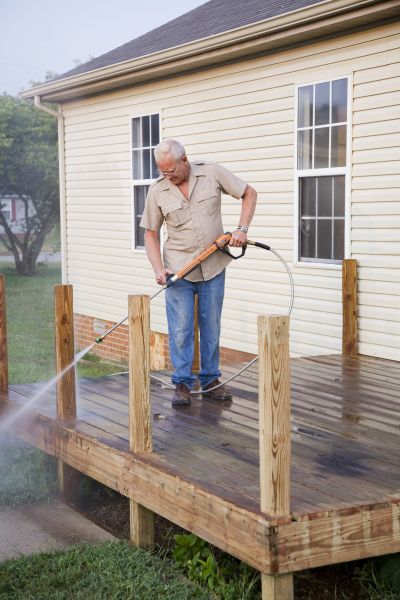Deck Mold Cleaning in Bryan