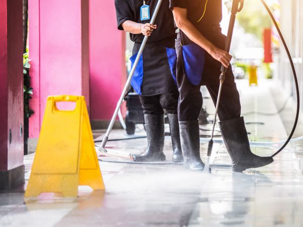 Store Powerwashing in Bryan