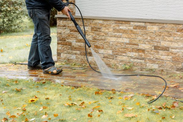 Cost of Residential Powerwashing in Bryan